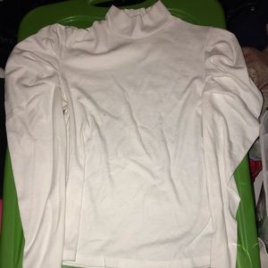 Turtle neck long sleeve shirt